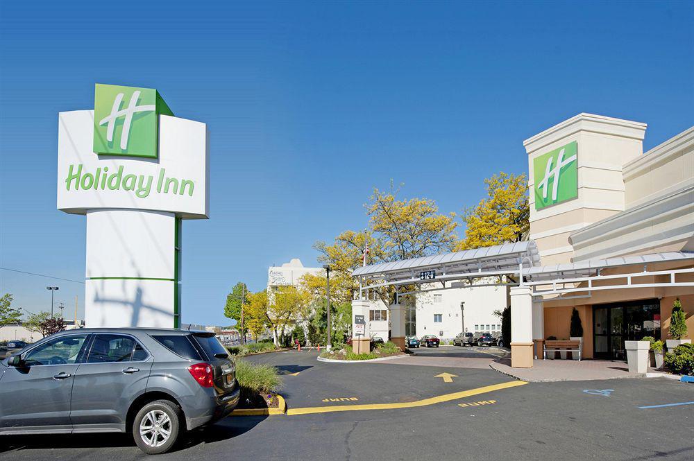 Holiday Inn Westbury-Long Island Carle Place Exterior foto