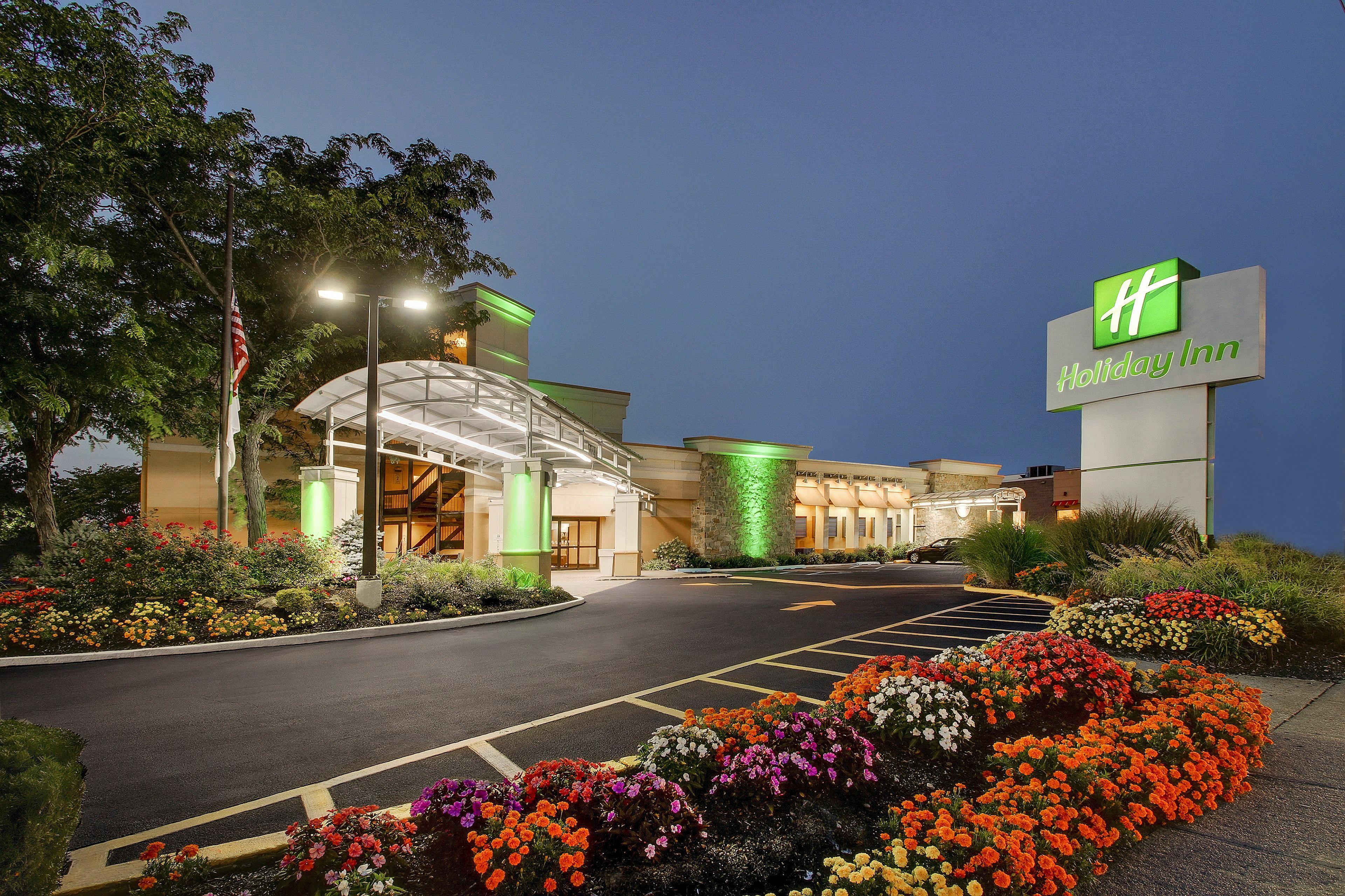 Holiday Inn Westbury-Long Island Carle Place Exterior foto